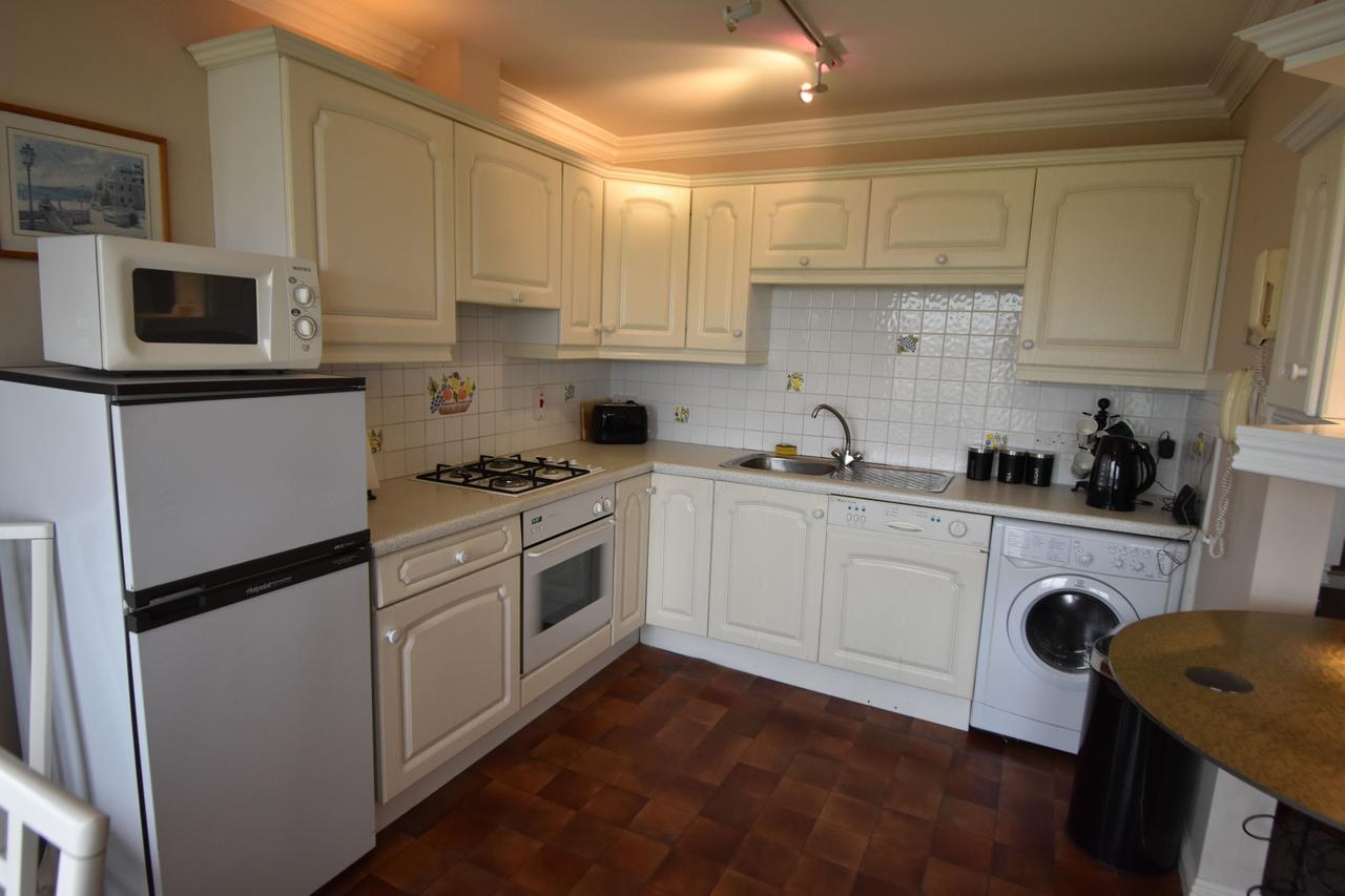The Links Apartment Portrush Bagian luar foto